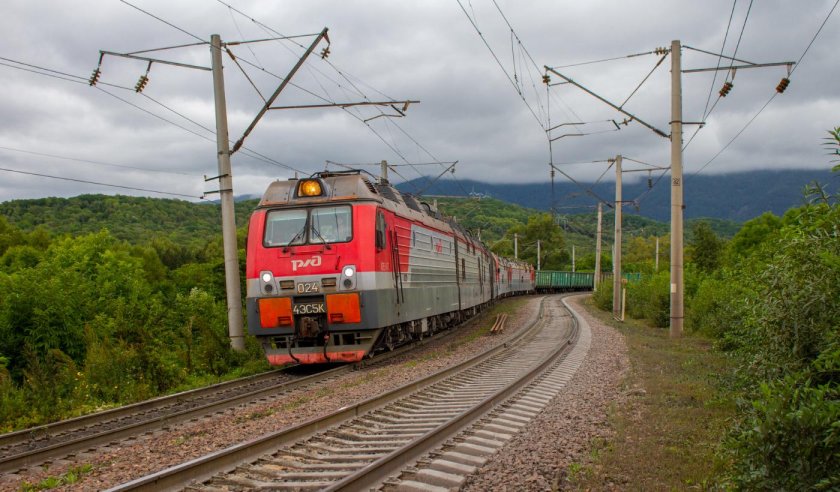 Локомотив Ермак 4эс5к