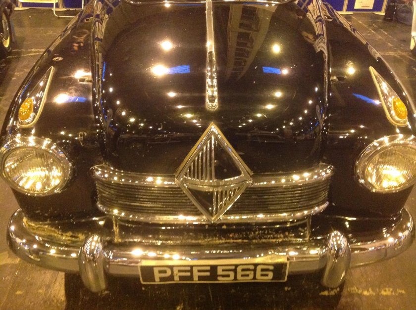 Старинные автомобили