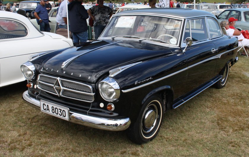 Borgward Isabella бело голубая