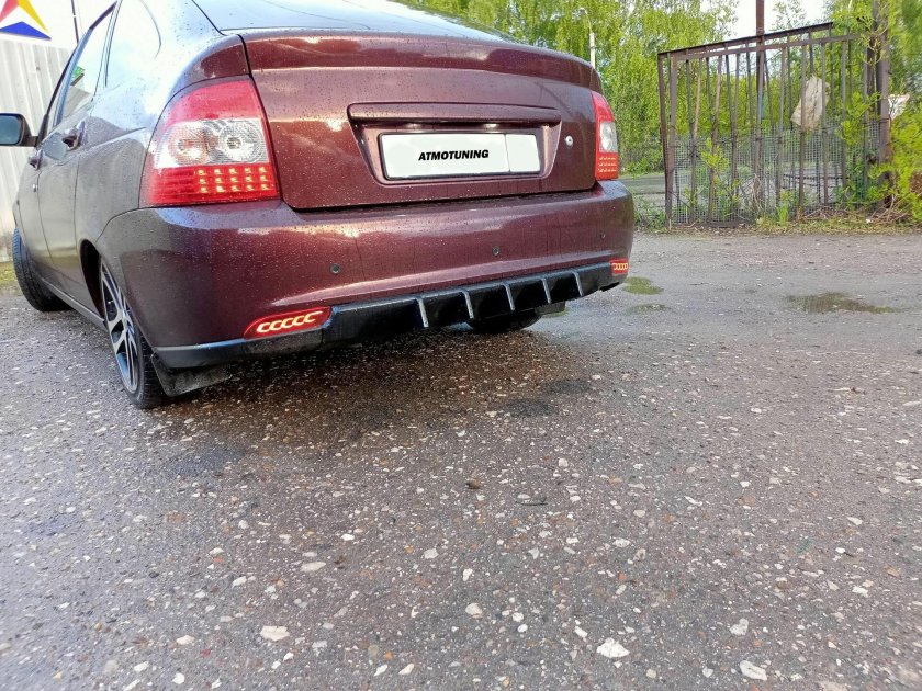 Задний диффузор Приора 2 хэтчбек