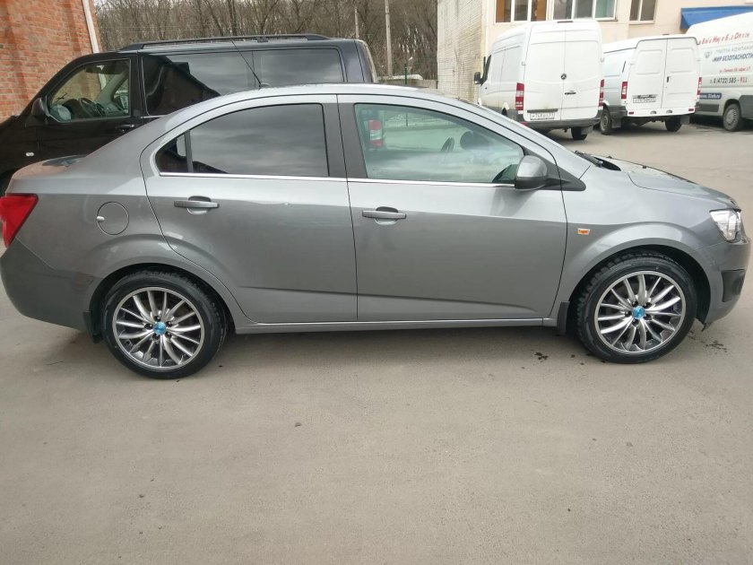 Диски на Шевроле Авео т300 r17