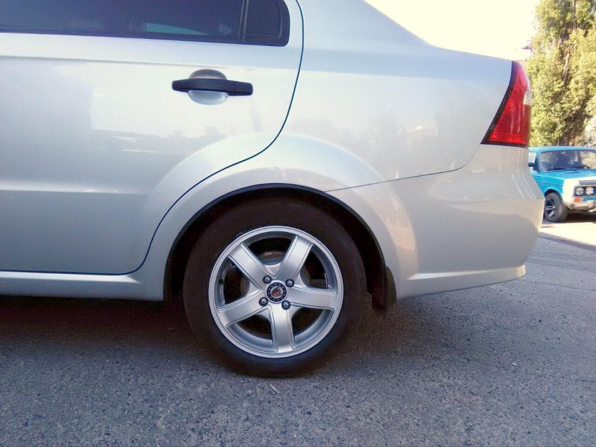 Chevrolet Aveo t250 r 16