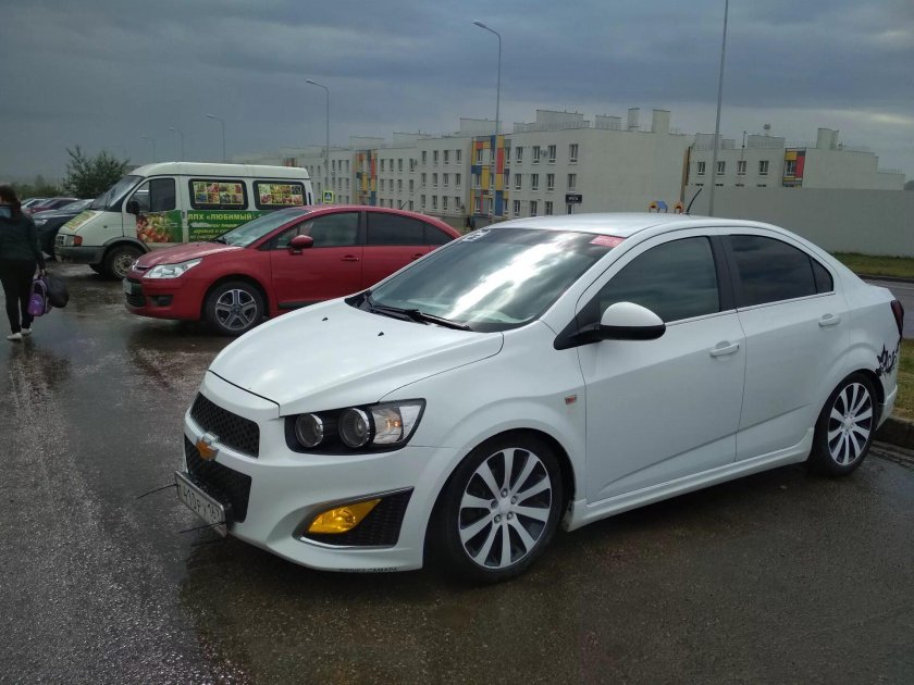 Chevrolet Aveo т300