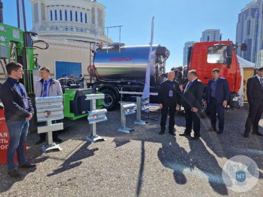 Выставка дорожной техники