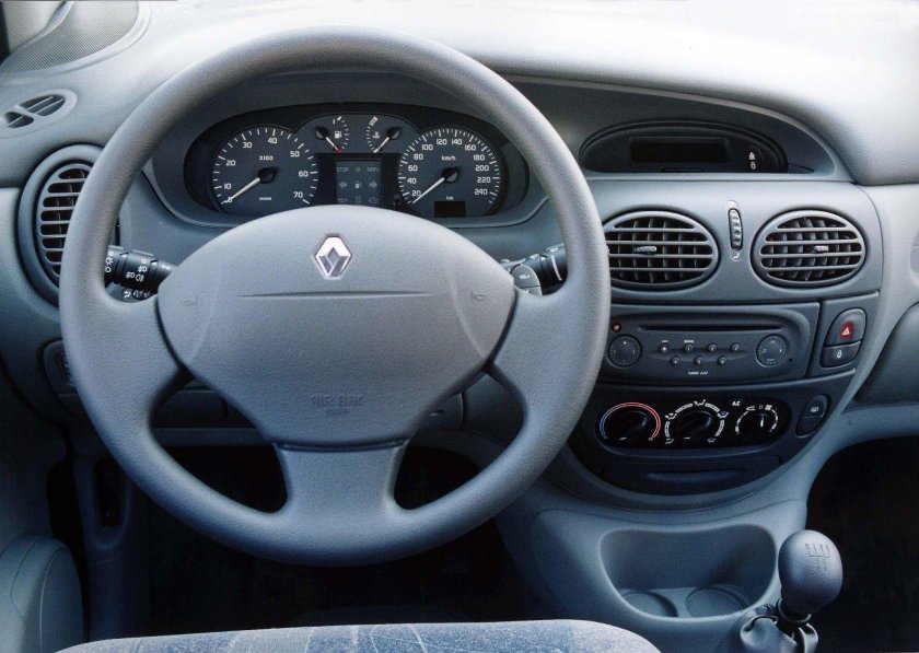 Рено Меган Сценик 1