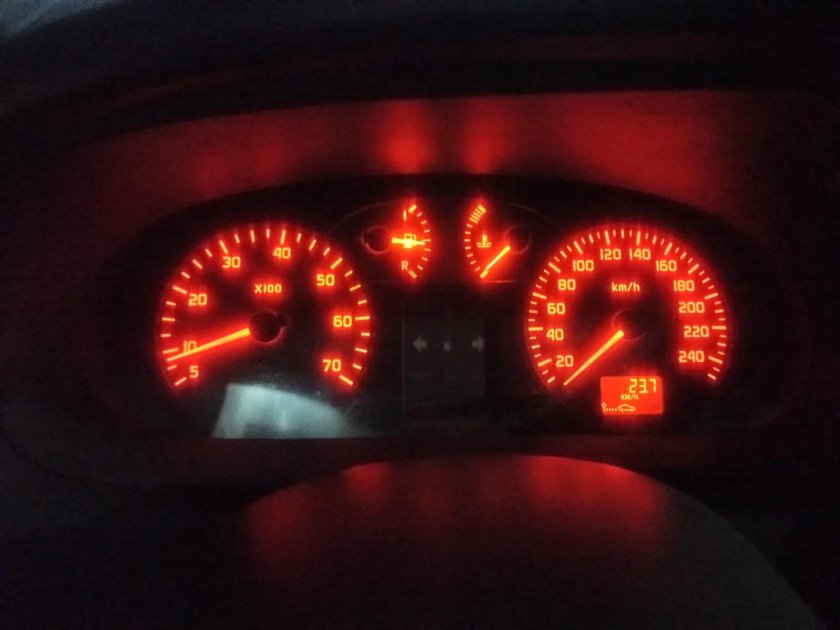 Приборная панель рено симбол 2004