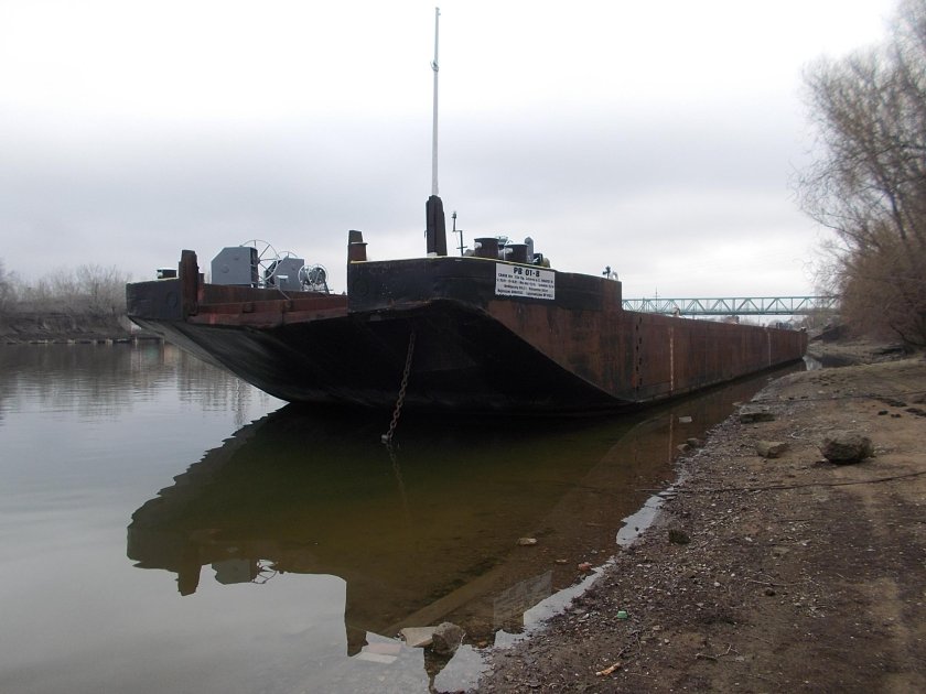 Баржа проекта р-56