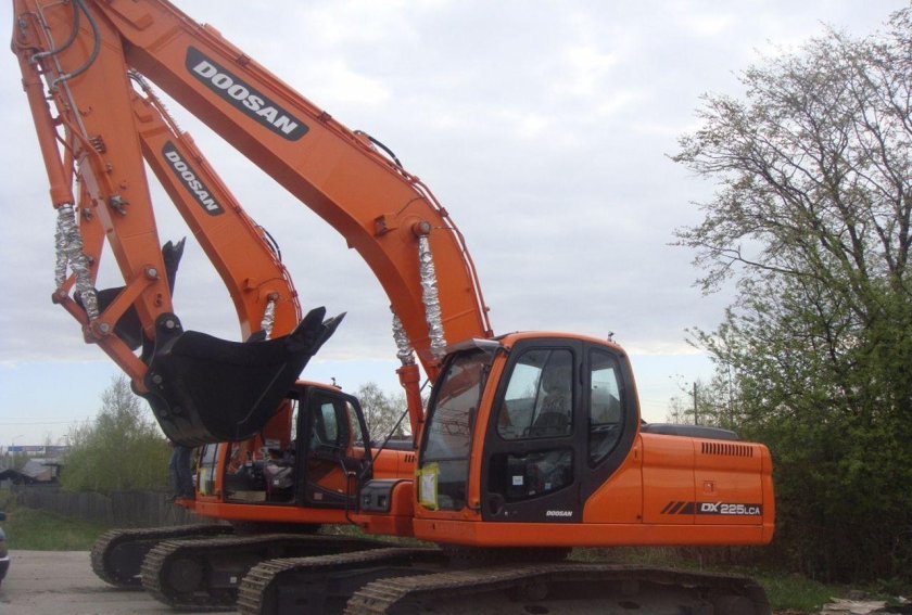 Doosan dx225lca