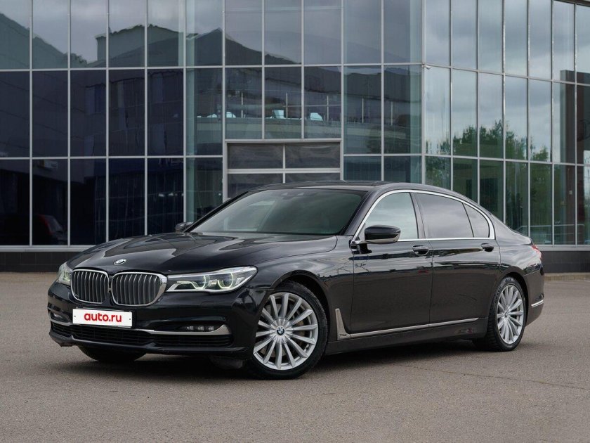 Бмв 7 серии 2015