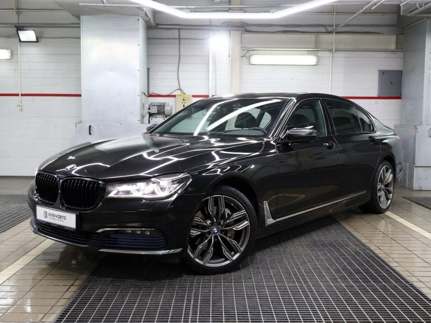 Бмв 7 серии 2017