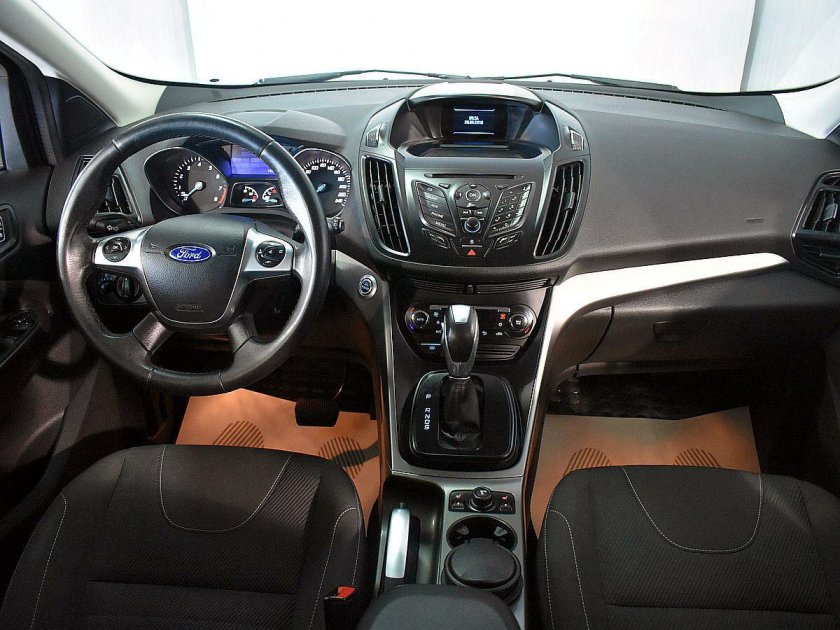 Ford Kuga 2017 салон