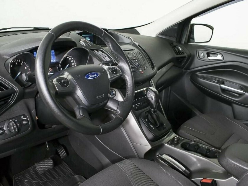 Ford Kuga 2014 салон