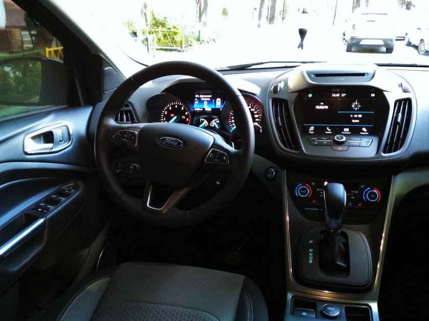 Форд Куга 2 салон