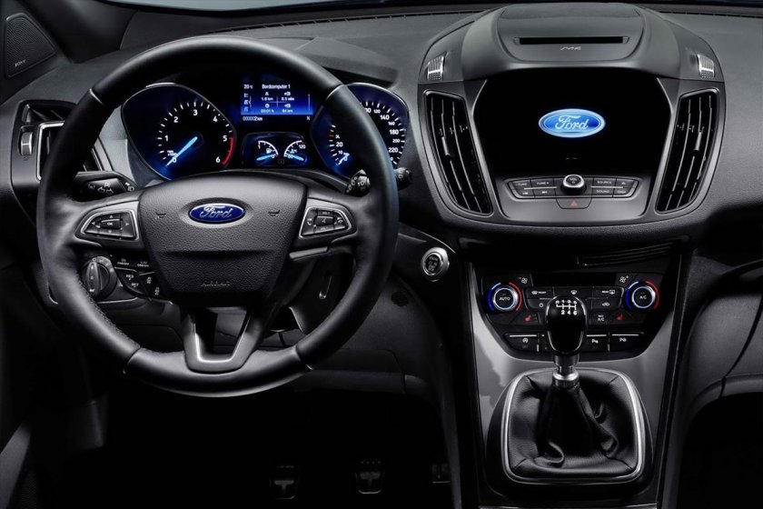 Ford Kuga 2016 салон