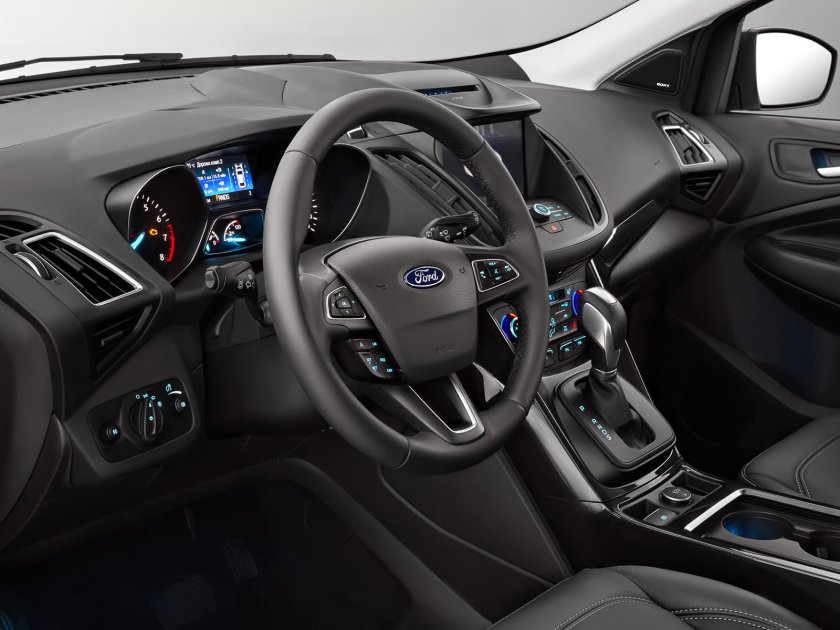 Ford Kuga 2019 салон