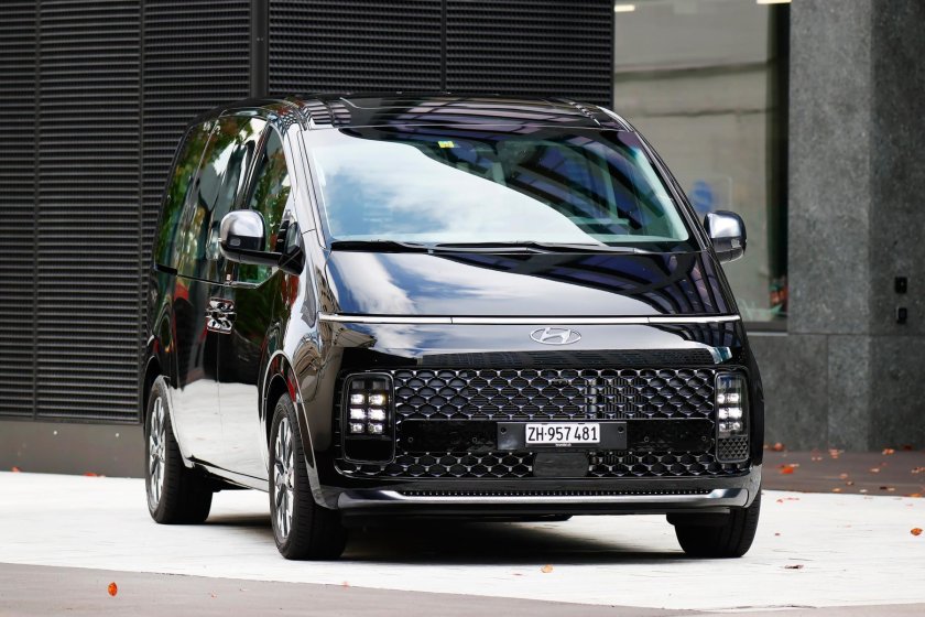 Hyundai Staria 2021
