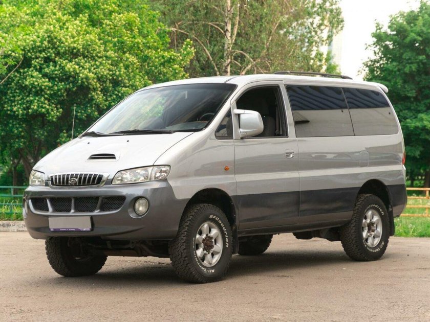 Hyundai Starex