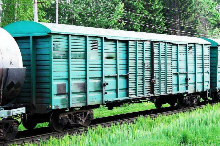 Крытый универсальный вагон (модель 11-6874)