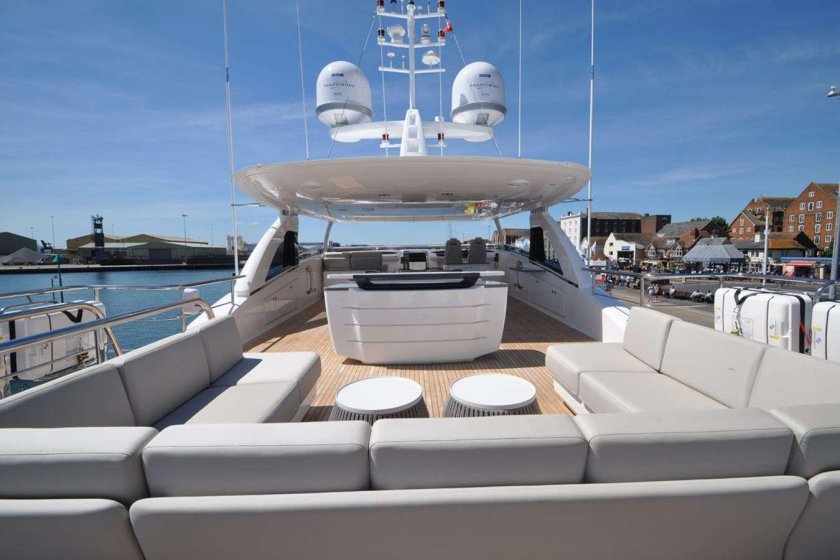 Роскошная яхта