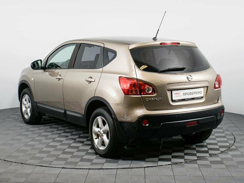 Nissan Qashqai 1