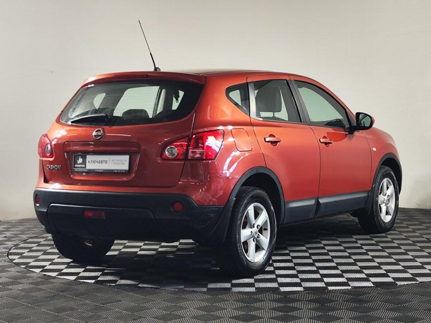 Ниссан кашкай +2 2011
