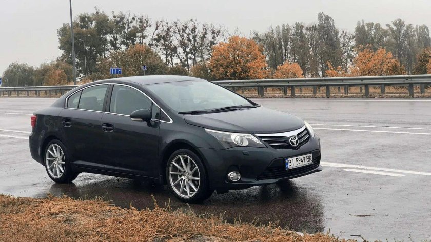 Toyota Avensis 2013