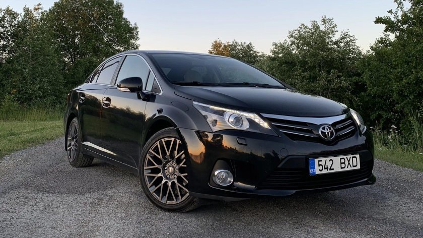 Toyota Avensis 2013