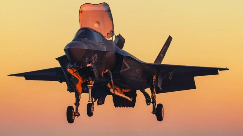 F35 самолет вертикальный взлет