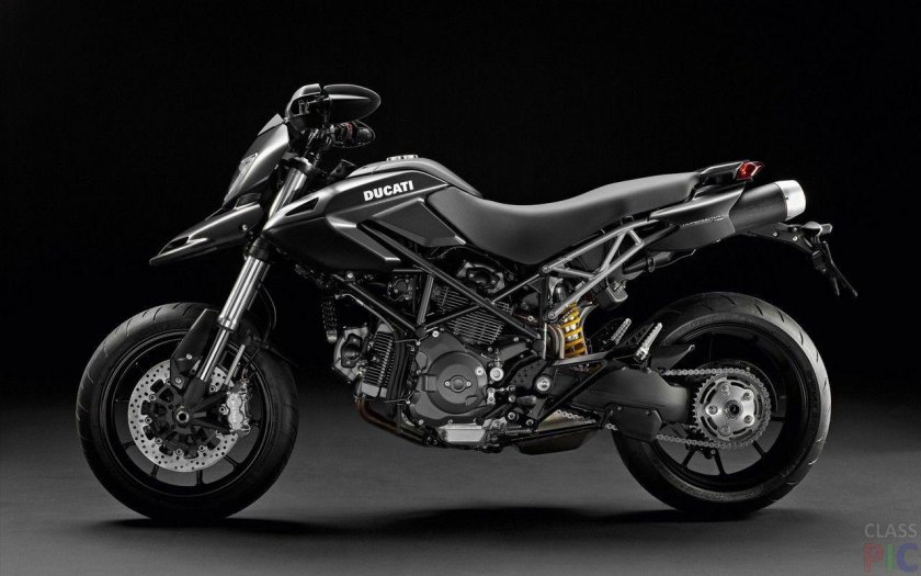 Ducati Hypermotard 796