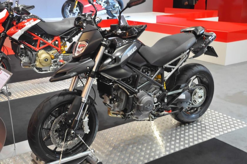 Ducati Hypermotard 796