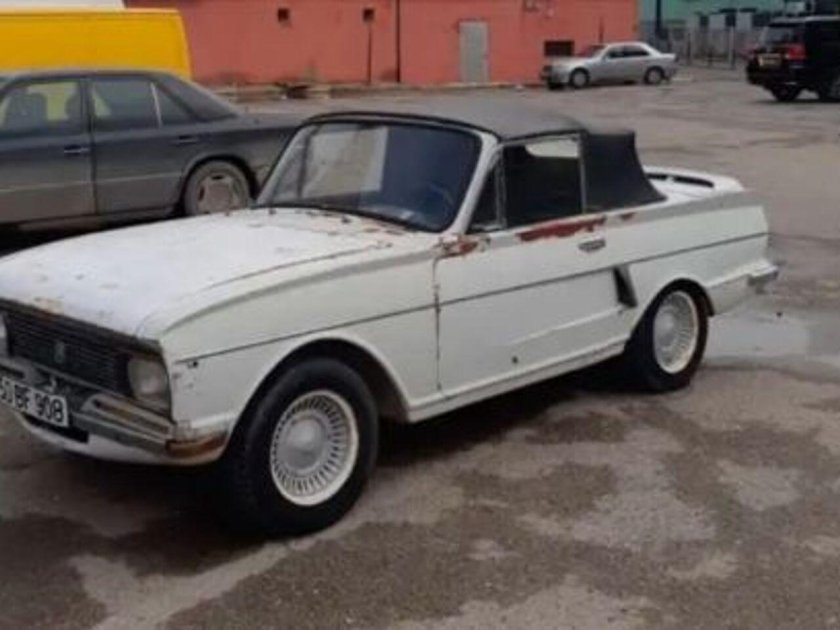 Москвич с откидным верхом