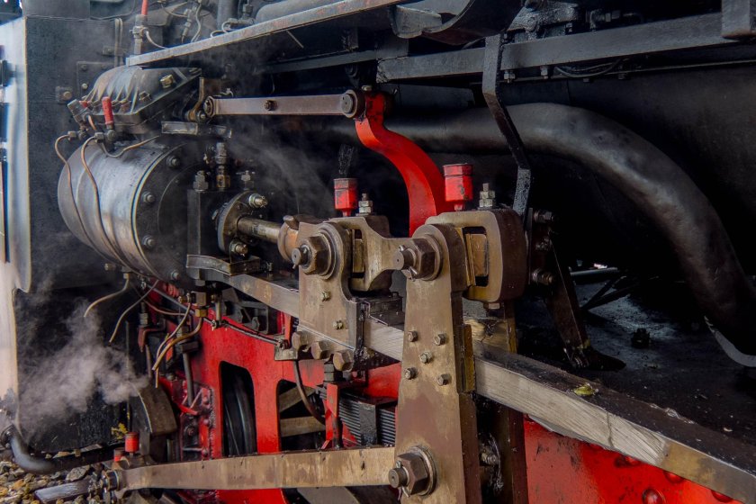 Двигатель Локомотива