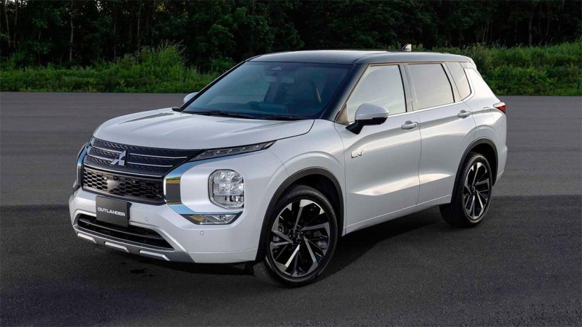 Митсубиси Аутлендер 2022