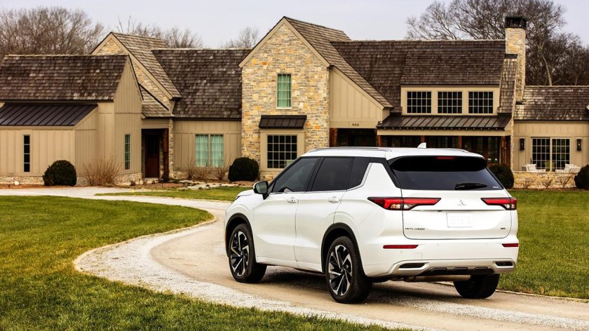 Mitsubishi Outlander 2022