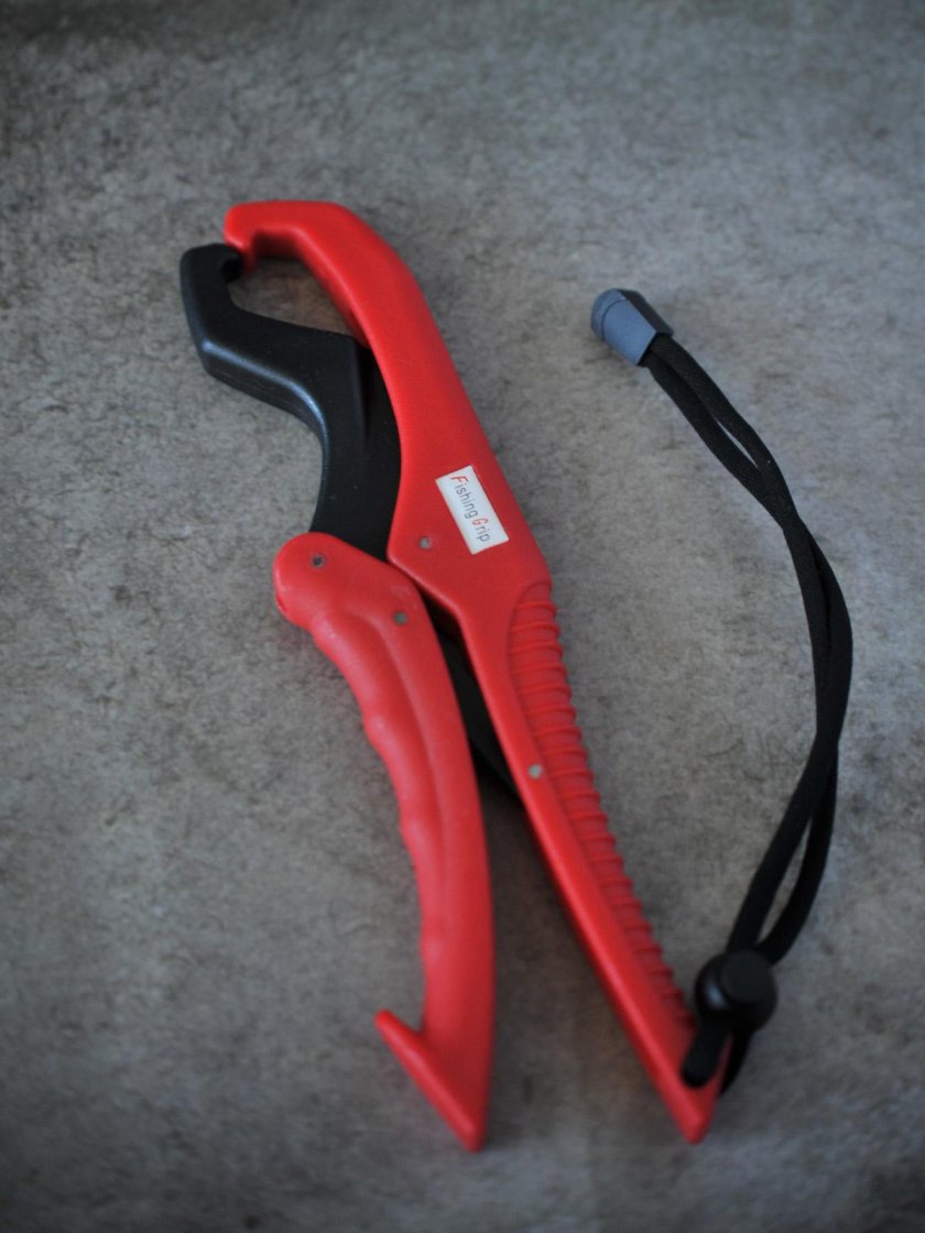 Захват рыболовный липгрип