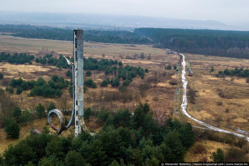 Петля нестерова памятник