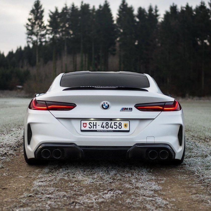 БМВ м8 Компетишн