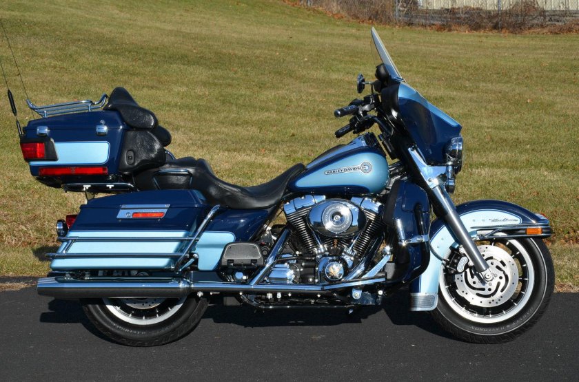 Harley-Davidson FLHTCU Ultra Classic Electra Glide