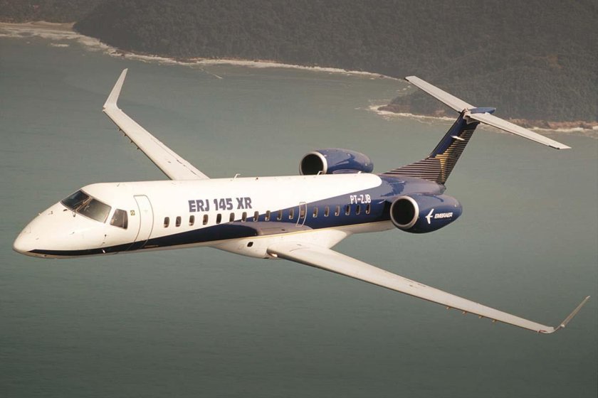 Эмбраер 145