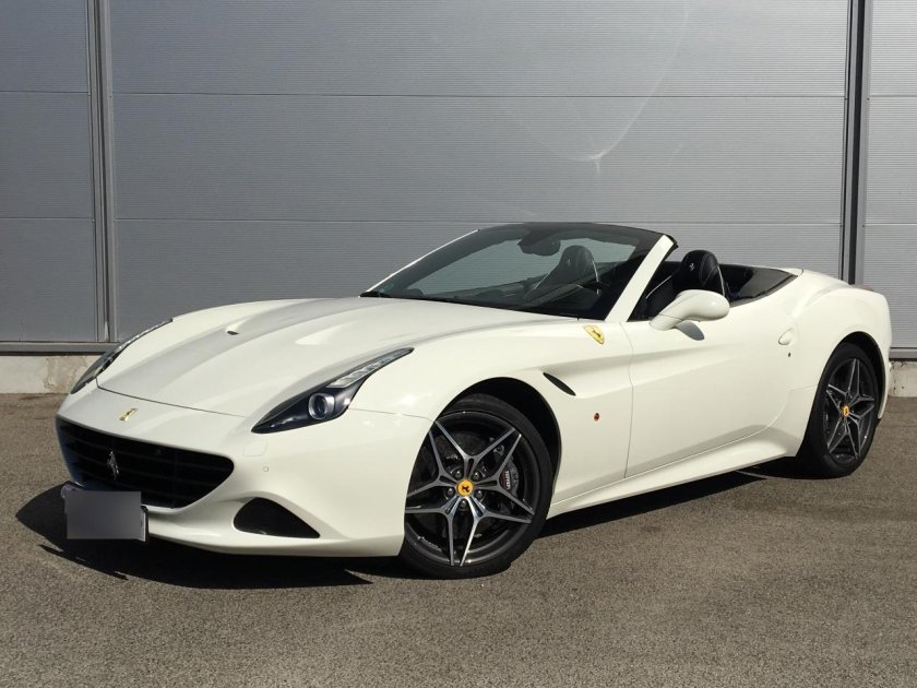 Феррари Калифорния белая