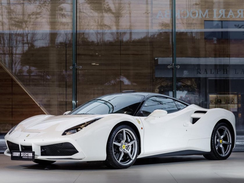 Ferrari 488 White