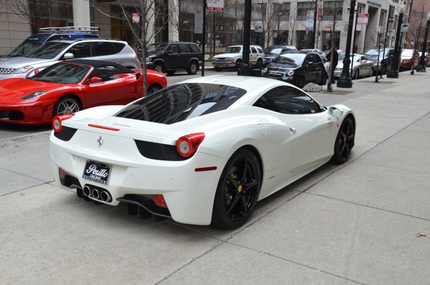 Феррари 458 Italia 2022