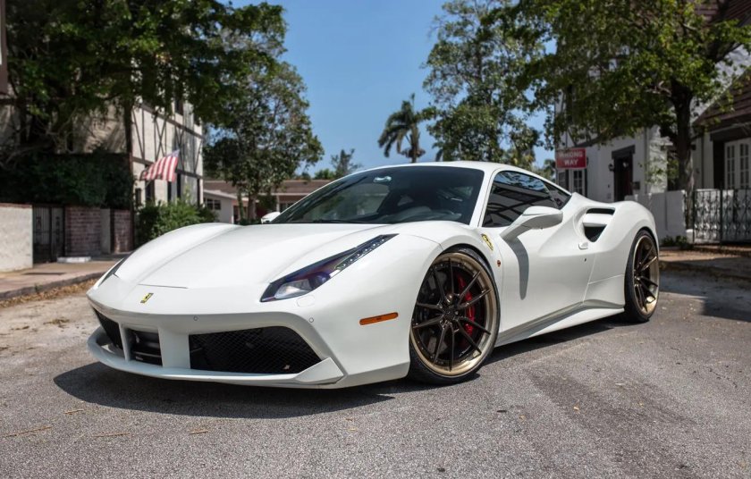 Ferrari 488 GTB White
