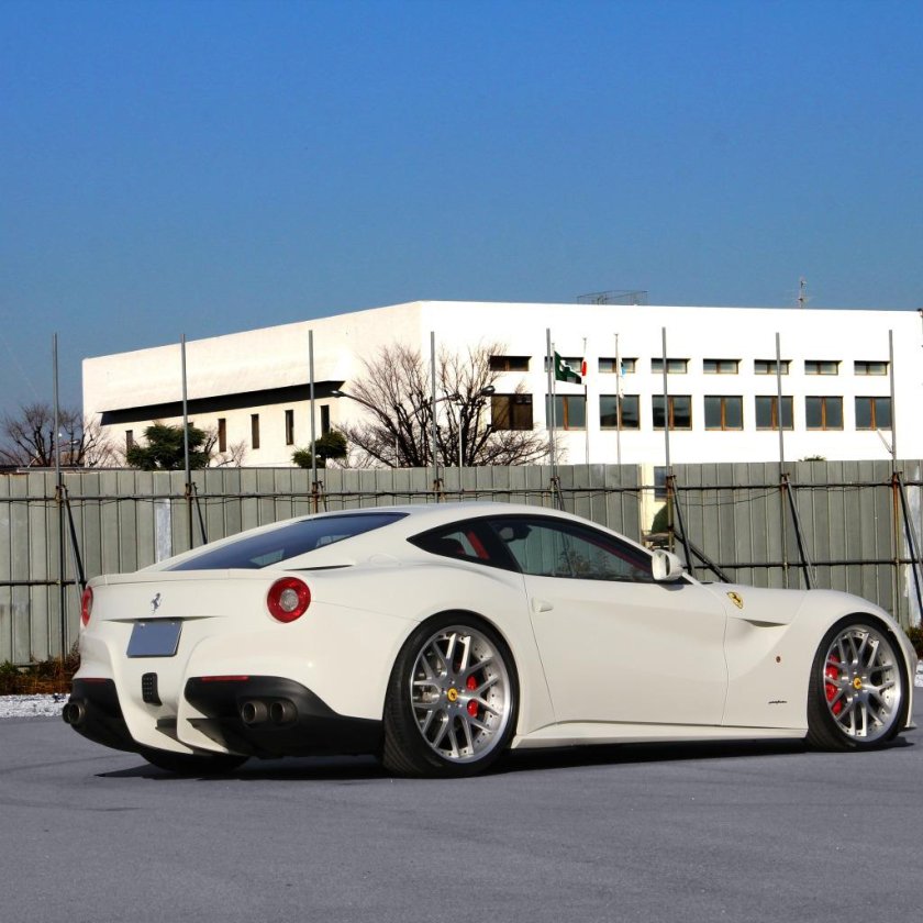 Ferrari f12 White