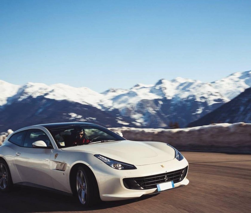 Феррари gtc4lusso 2022