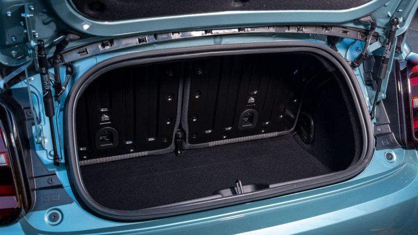 Fiat 500 Cabrio багажник