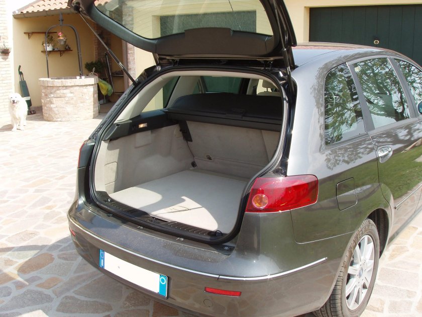 Fiat Croma багажник