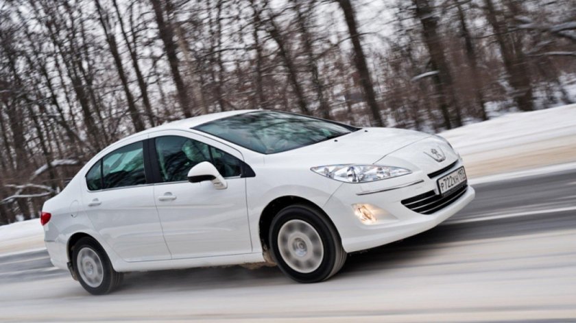 Пежо 408 белый