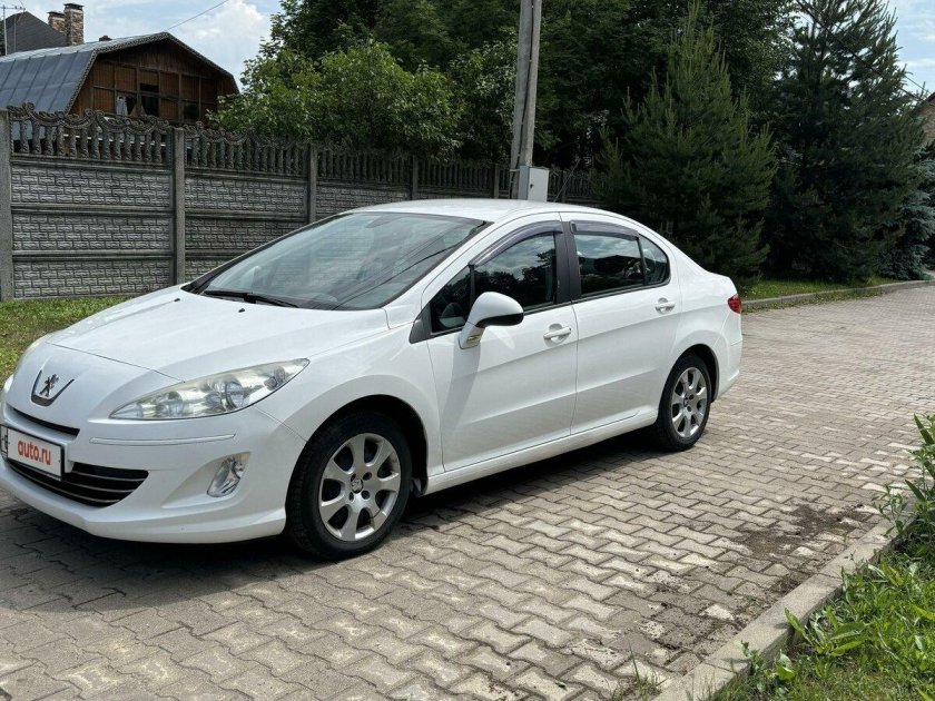 Пежо 408 белый