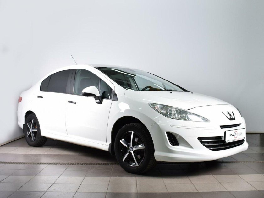 Пежо 408 белый